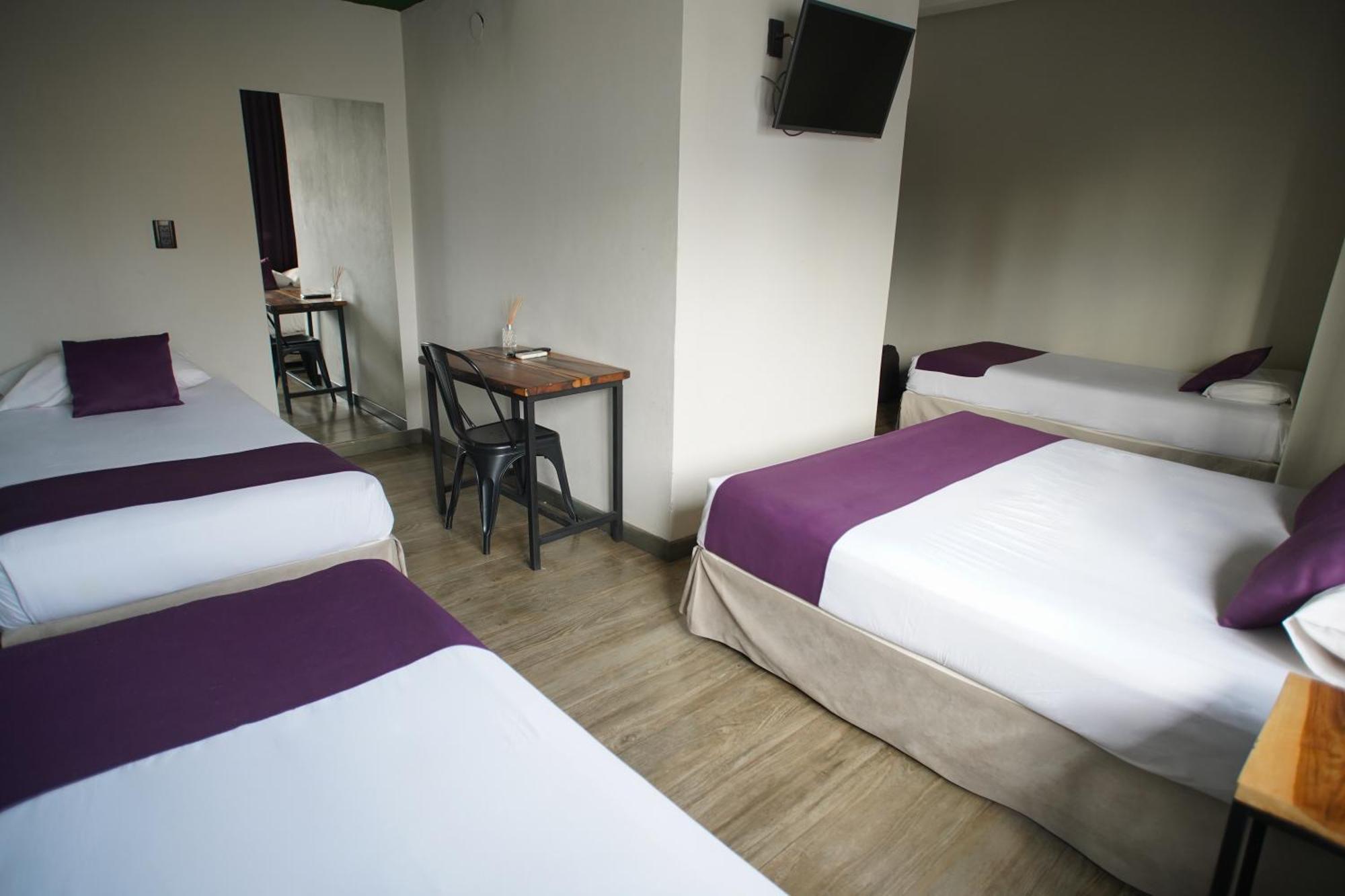 Hotel City Posadas Buitenkant foto